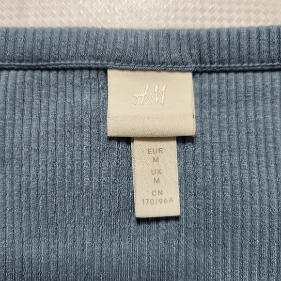 H&M Ribbed Cardigan - Picture 2 of 6